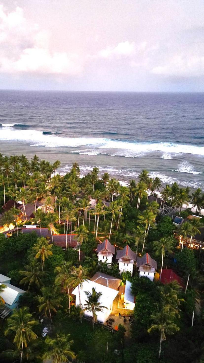 Three Little Birds Surf Hostel General Luna  Extérieur photo